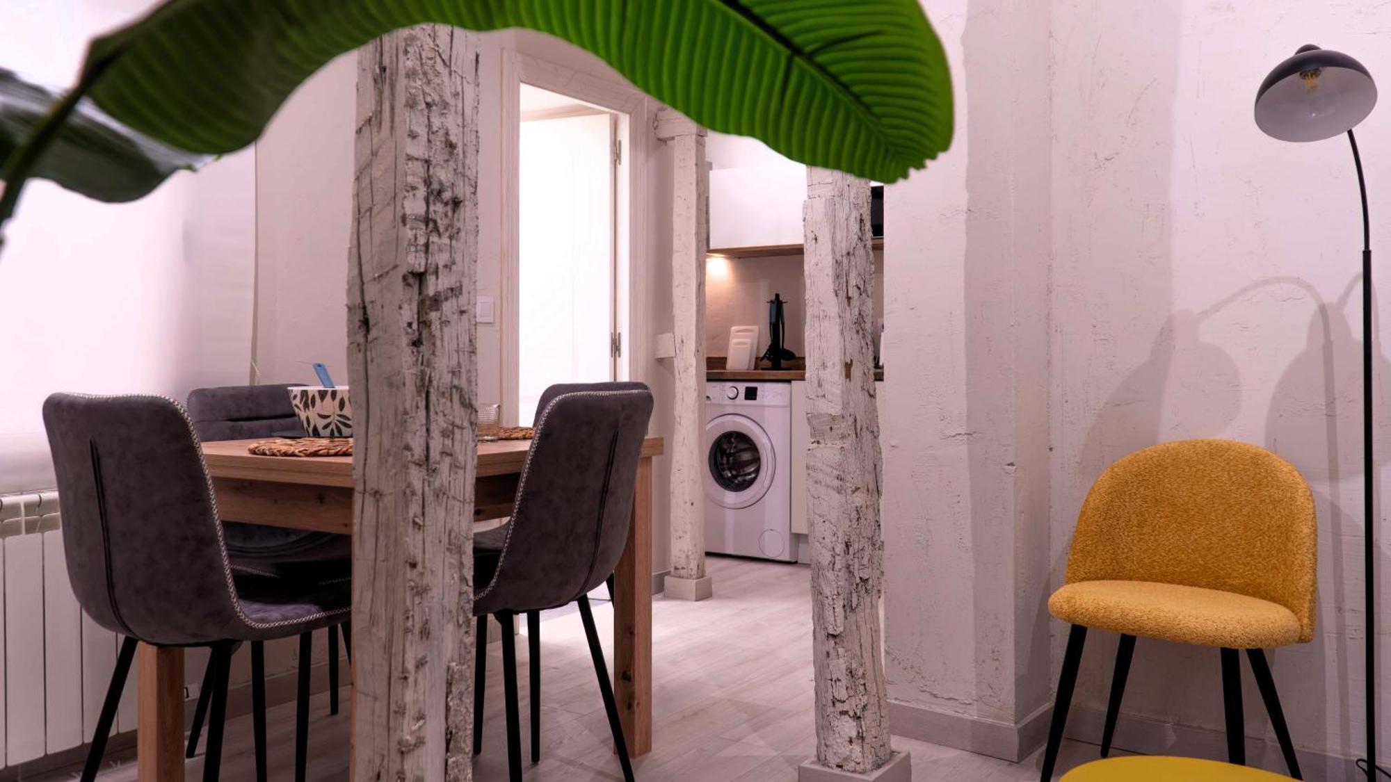 Apartamentos Carolina By Gaiarooms Леон Экстерьер фото